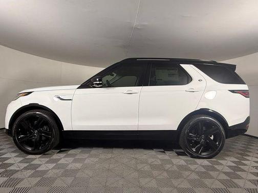 2026 Land Rover Discovery Tempest Edition