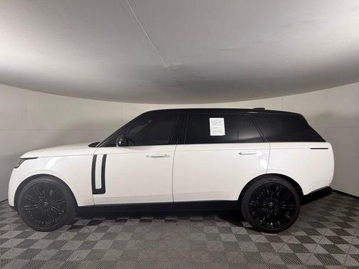 2024 Land Rover Range Rover P530 SE
