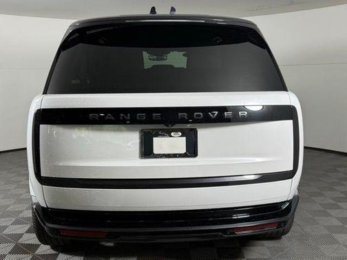 2024 Land Rover Range Rover P530 SE