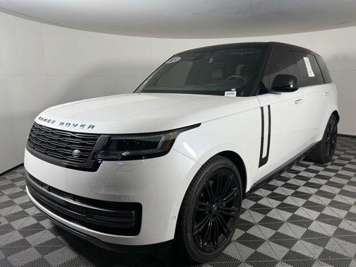 2024 Land Rover Range Rover P530 SE