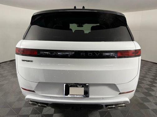2025 Land Rover Range Rover Sport SE