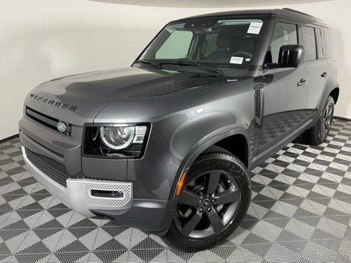 2025 Land Rover Defender 110 P400 S