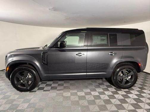 2025 Land Rover Defender 110 P400 S