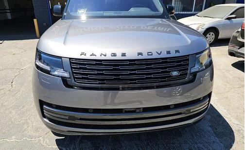 2023 Land Rover Range Rover P440e SE