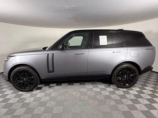 2023 Land Rover Range Rover P440e SE