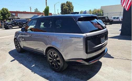 2023 Land Rover Range Rover P440e SE