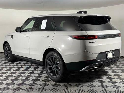 2025 Land Rover Range Rover Sport SE