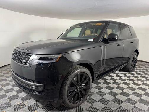 2025 Land Rover Range Rover P550e SE