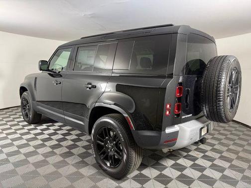 2025 Land Rover Defender 110 P300