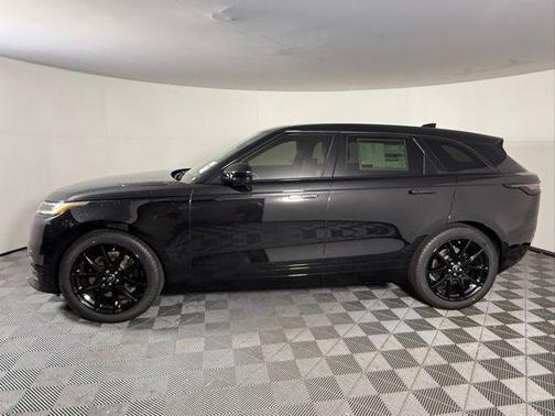 2026 Land Rover Range Rover Velar P250 SE R-Dynamic