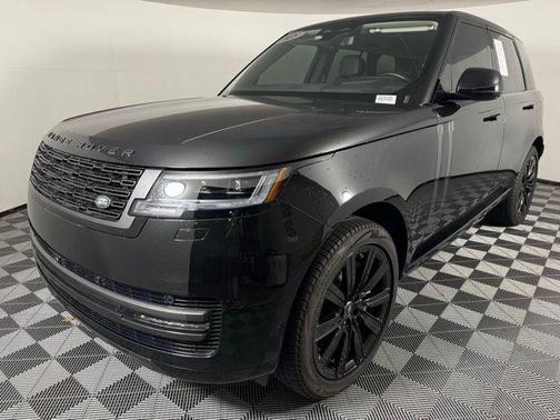 2025 Land Rover Range Rover P550e SE
