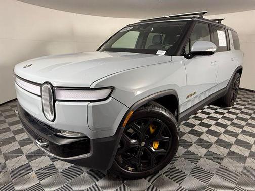 2023 Rivian R1S Adventure