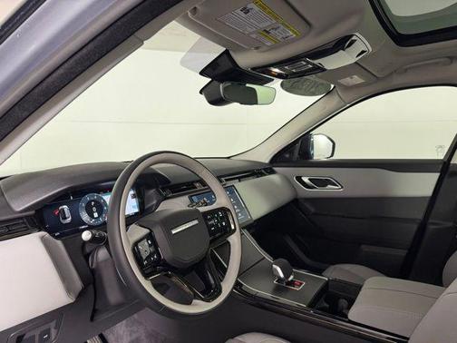 2025 Land Rover Range Rover Velar P400 Dynamic SE