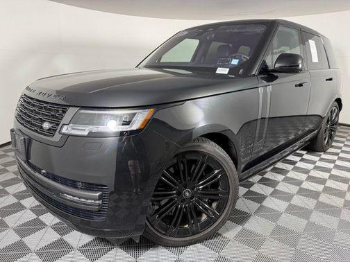 2023 Land Rover Range Rover P530 SE