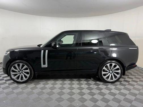 2025 Land Rover Range Rover P530 Autobiography