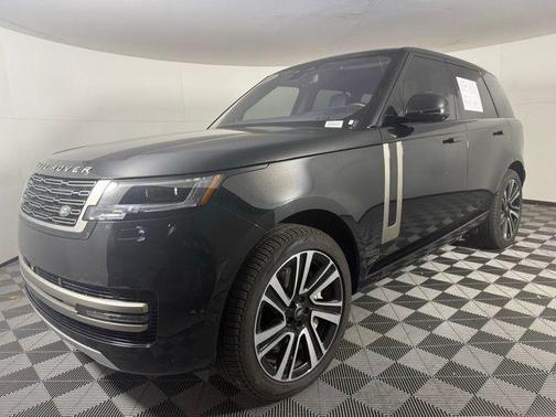 2023 Land Rover Range Rover P530 SE