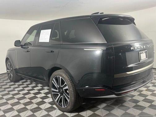 2023 Land Rover Range Rover P530 SE