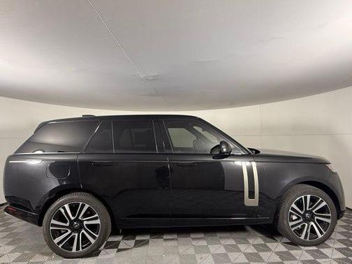 2023 Land Rover Range Rover P530 SE