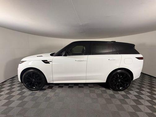 2025 Land Rover Range Rover Sport SE