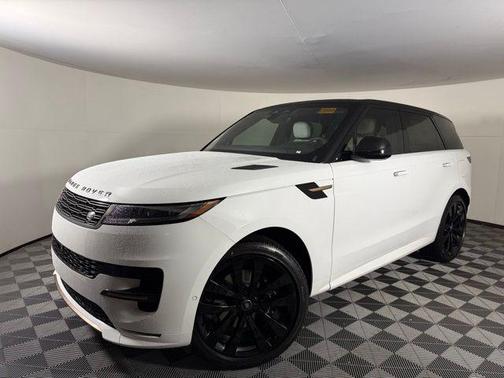 2025 Land Rover Range Rover Sport SE