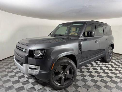 2025 Land Rover Defender 110 P300