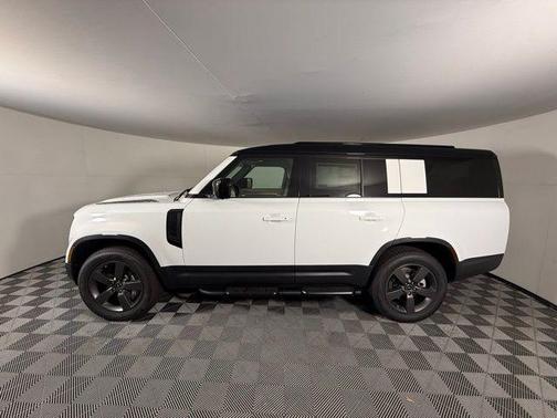 2025 Land Rover Defender 130 P400 S