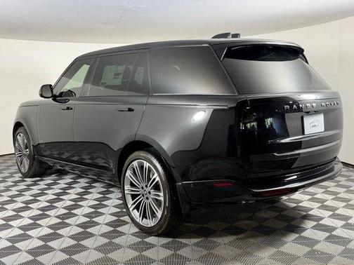 2025 Land Rover Range Rover P530 SE 7 Seat