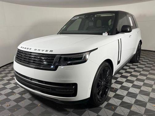 2025 Land Rover Range Rover P400 SE