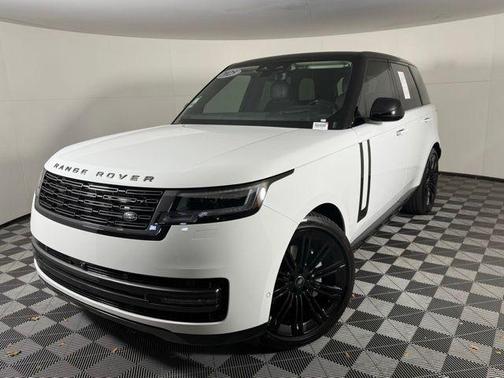 2025 Land Rover Range Rover P400 SE