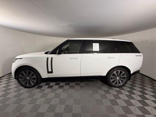 2023 Land Rover Range Rover P530 SE