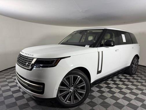 2023 Land Rover Range Rover P530 SE