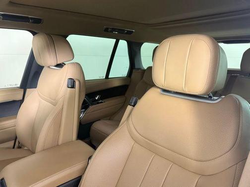 2025 Land Rover Range Rover P530 SE