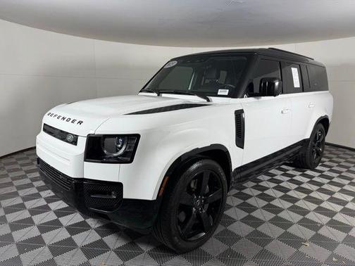 2023 Land Rover Defender 130 X-Dynamic SE
