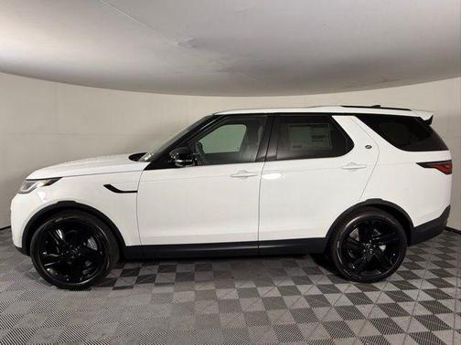2025 Land Rover Discovery P300 S