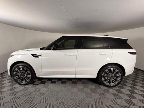 2025 Land Rover Range Rover Sport SE