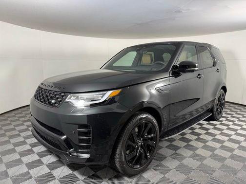 2025 Land Rover Discovery P300 Dynamic SE