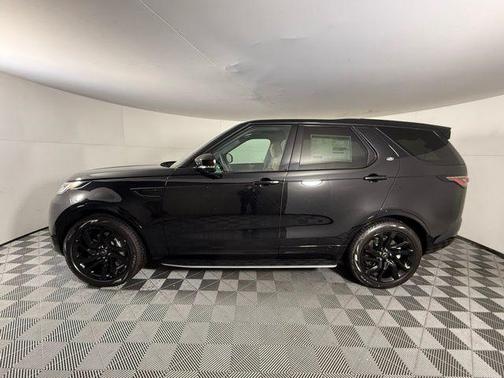 2025 Land Rover Discovery P300 Dynamic SE