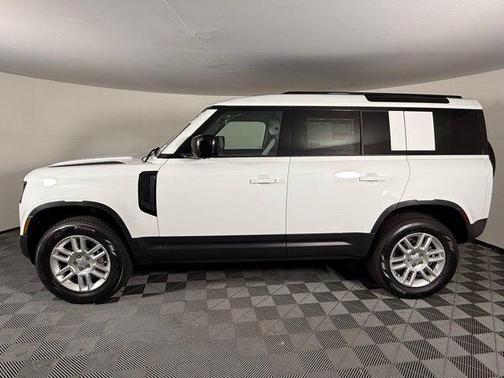 2025 Land Rover Defender 110 P300