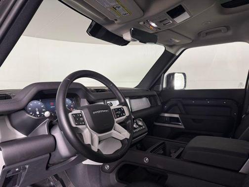 2024 Land Rover Defender 110 P300