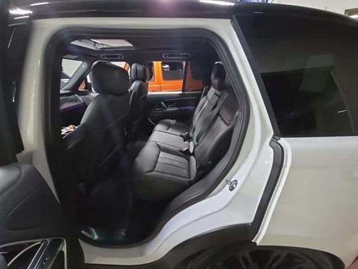 2023 Land Rover Range Rover P400 SE