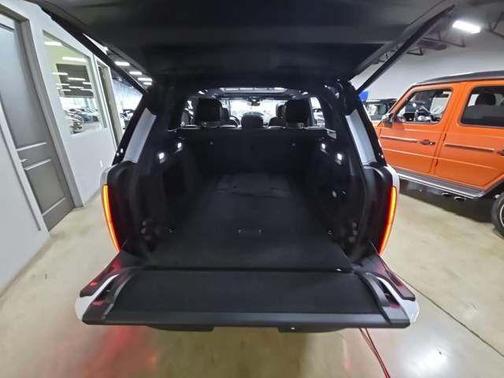 2023 Land Rover Range Rover P400 SE