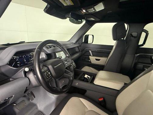 2023 Land Rover Defender 110 X-Dynamic SE