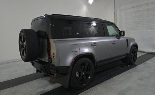 2023 Land Rover Defender 110 X-Dynamic SE