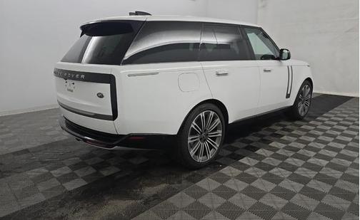 2023 Land Rover Range Rover P400 SE