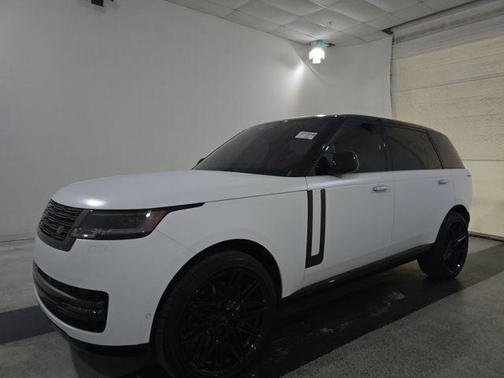 2023 Land Rover Range Rover P530 SE