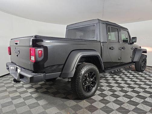 2023 Jeep Gladiator Sport S