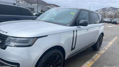 2025 Land Rover Range Rover P530 SE 7 Seat