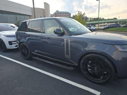 2025 Land Rover Range Rover P530 SE