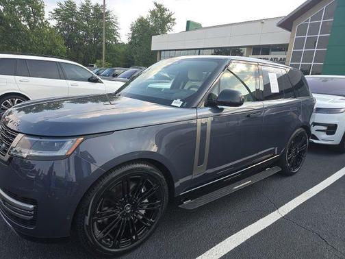 2025 Land Rover Range Rover P530 SE