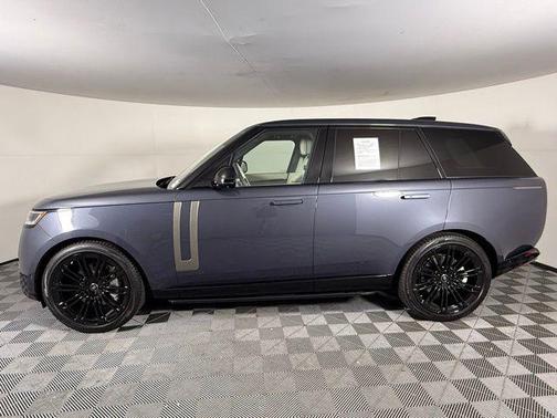 2025 Land Rover Range Rover P530 SE